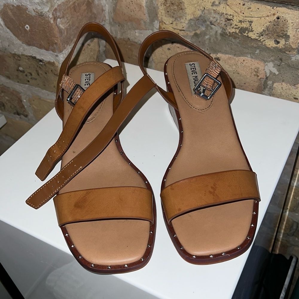 Steve Madden Harlequin Wedge Sandal square toe Leather Sandals Women’s size 9